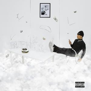 三角裤阴部鼓起图片大全
